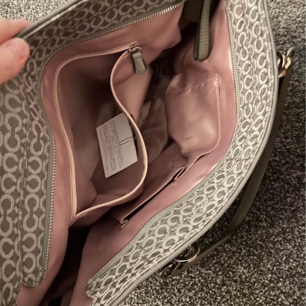 Coach Handbag - Picture 3 of 3